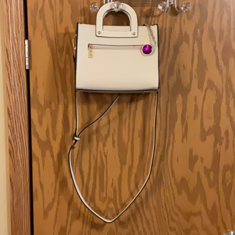 Handbag White Elegant!& purse holder, purple.